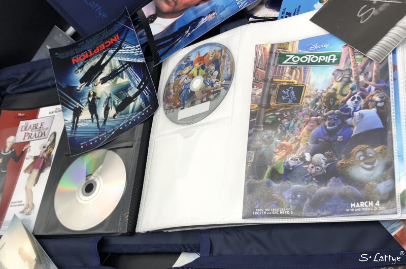 DVD storage binder with cover art